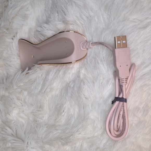 FLAWLESS face pore massager tool RECHARABLE Cordless - Picture 3 of 12